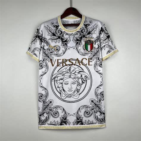 versace white 2023.